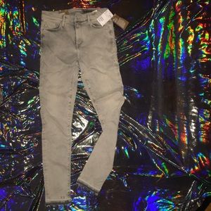 H&M body shaping stretch skinny ankle jeans